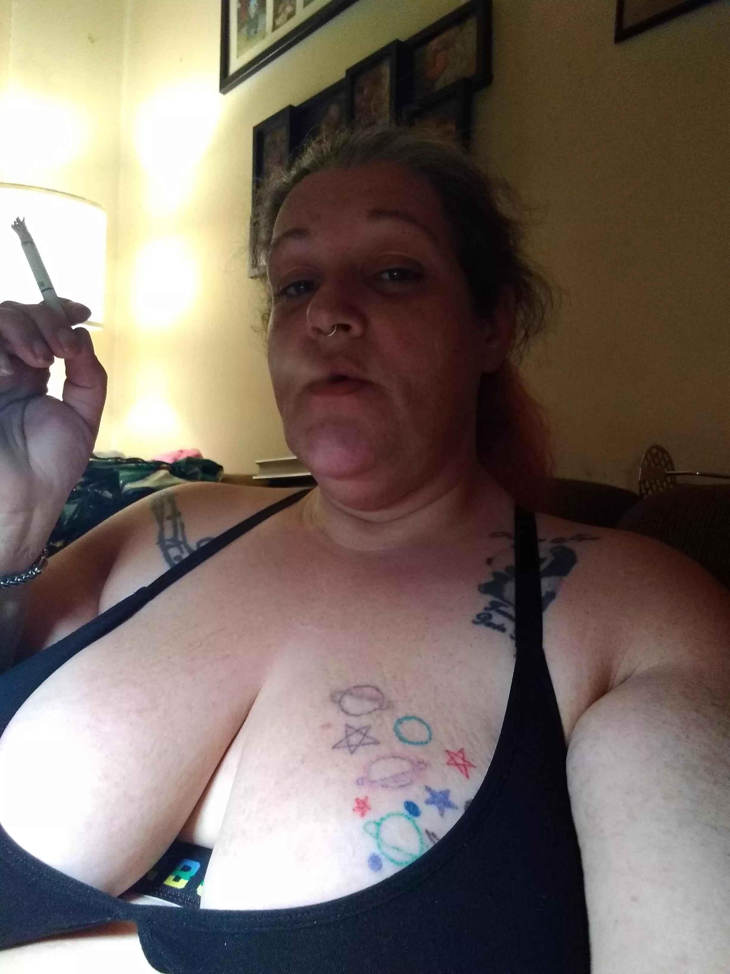 Stoned, up late working. Who's online? Stoned, up late working. Who's online?