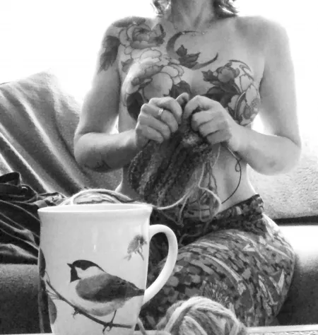 Stormy Sunday mornings are for strong coffee, new knitting, and comfy pants. 🥰