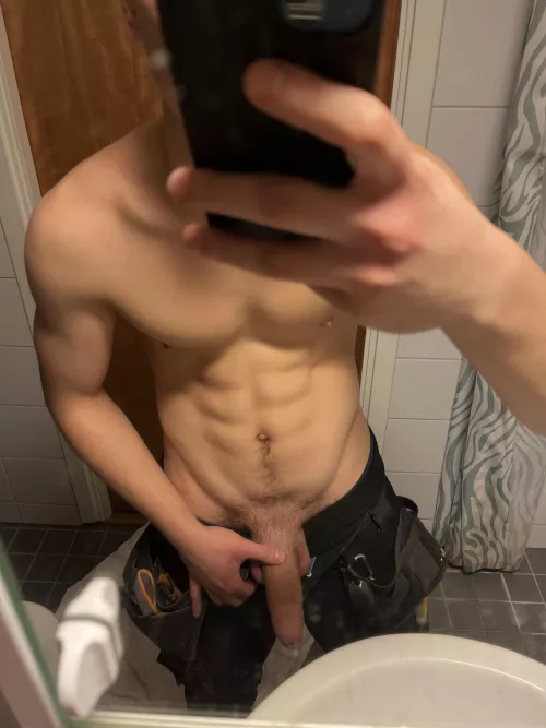 Straight young daddy at your service! Dms open