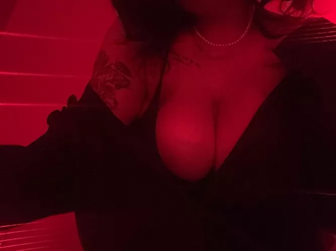 strip me to see all of my tats 🖤