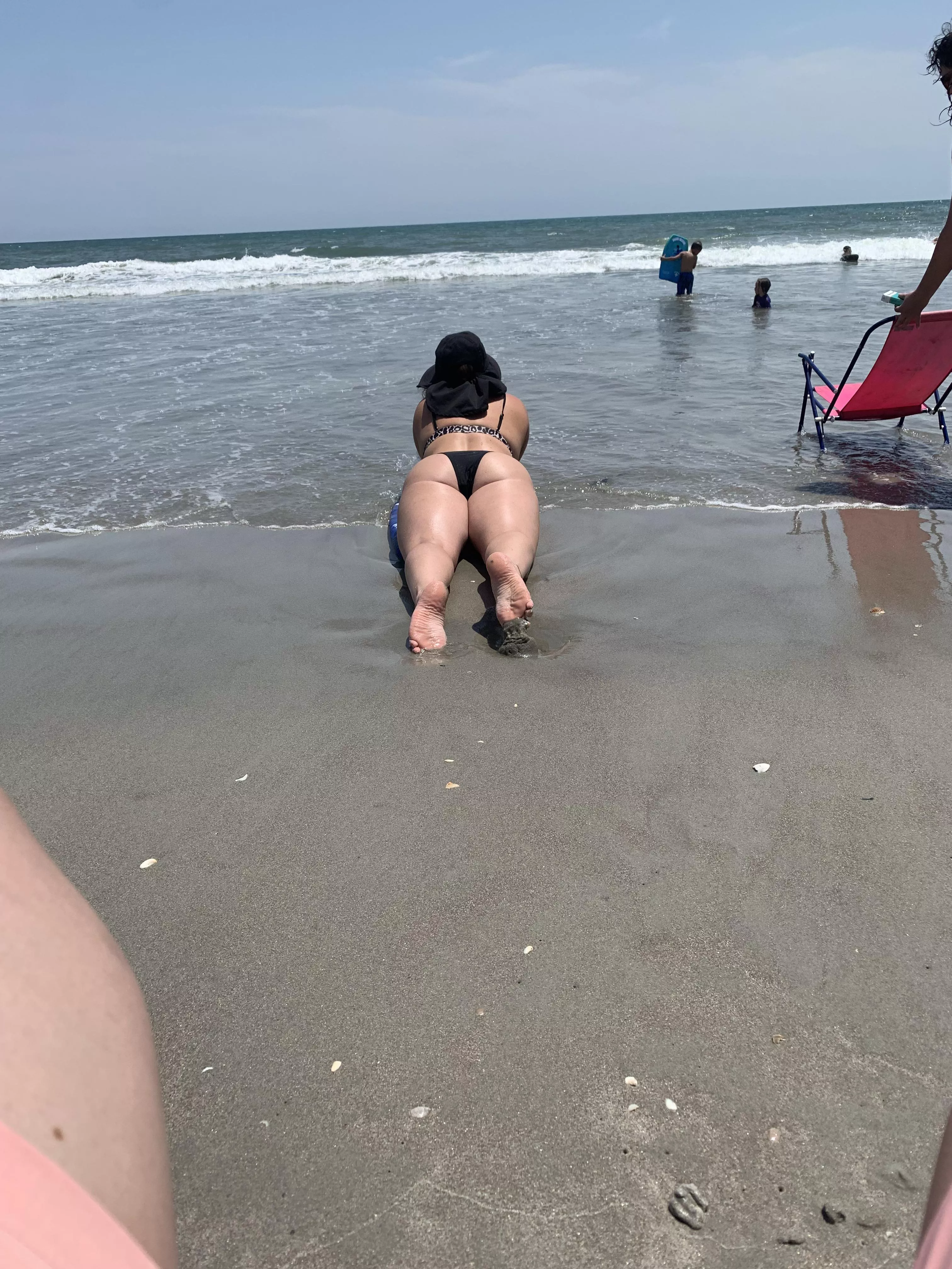 Stuck at home sick with Covid wishing I was here [32] [bi] [married] [F]