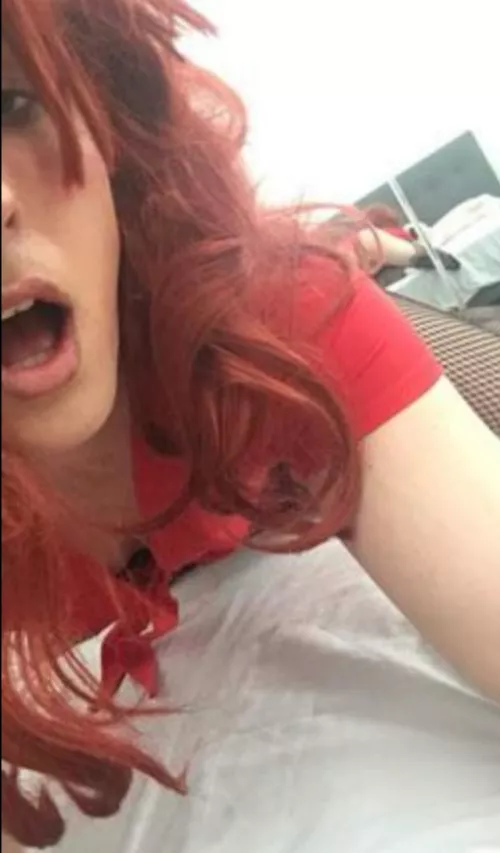 Stupid bimbo bitch ... I need help going back to my old life xo