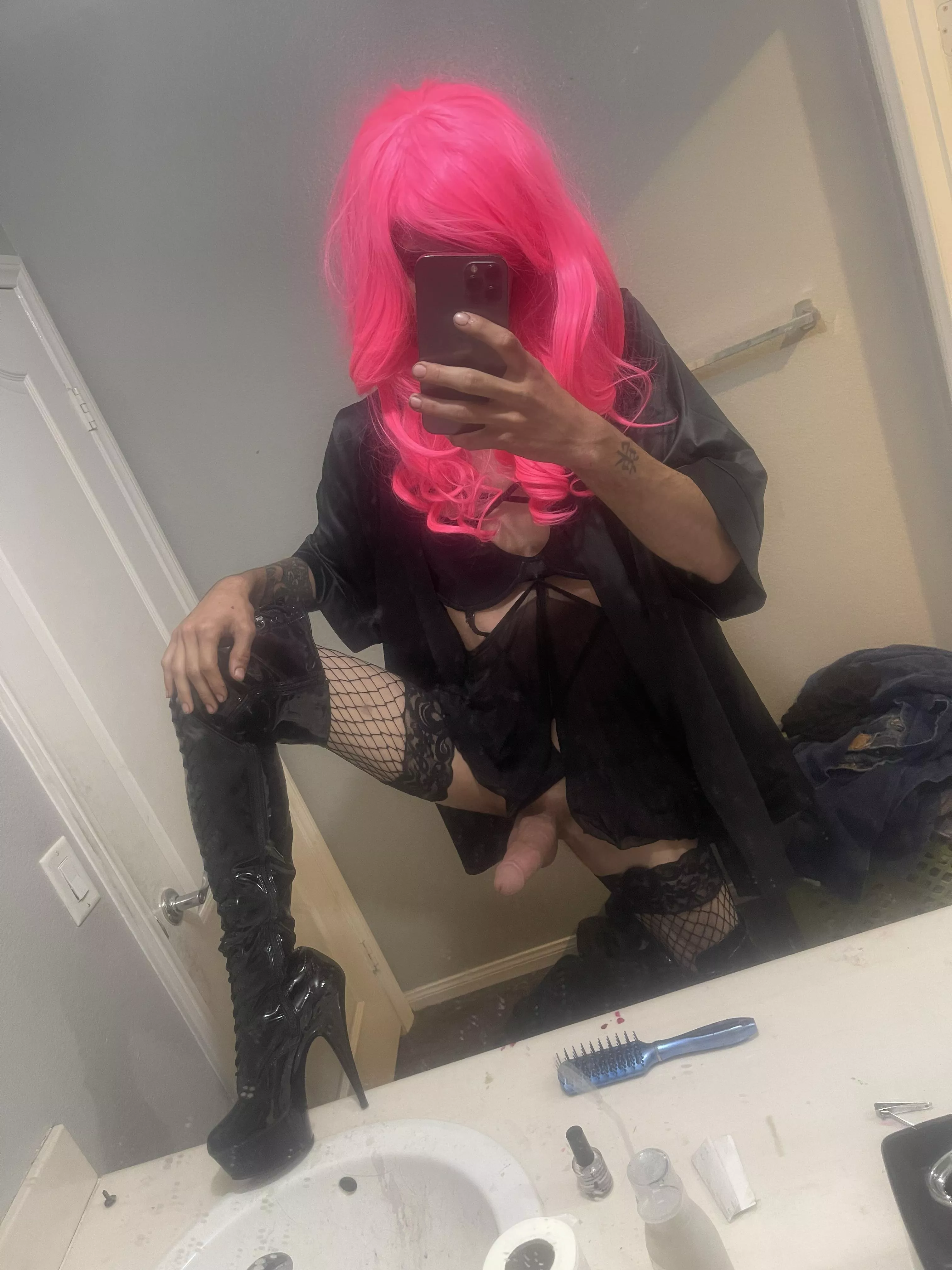 submit to me submit to me