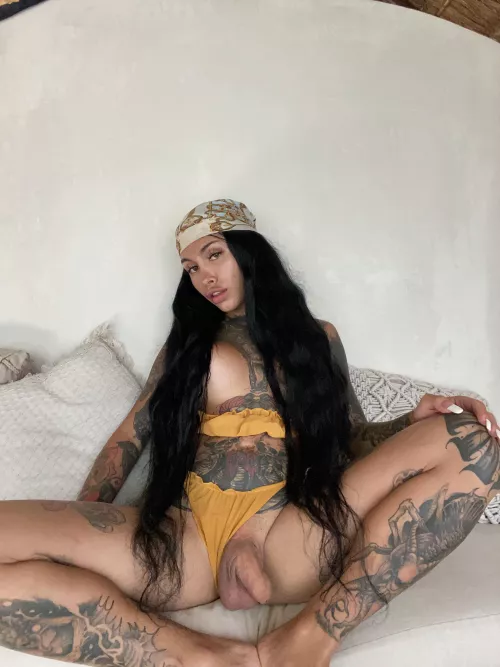 Suck me deep before you go 😈