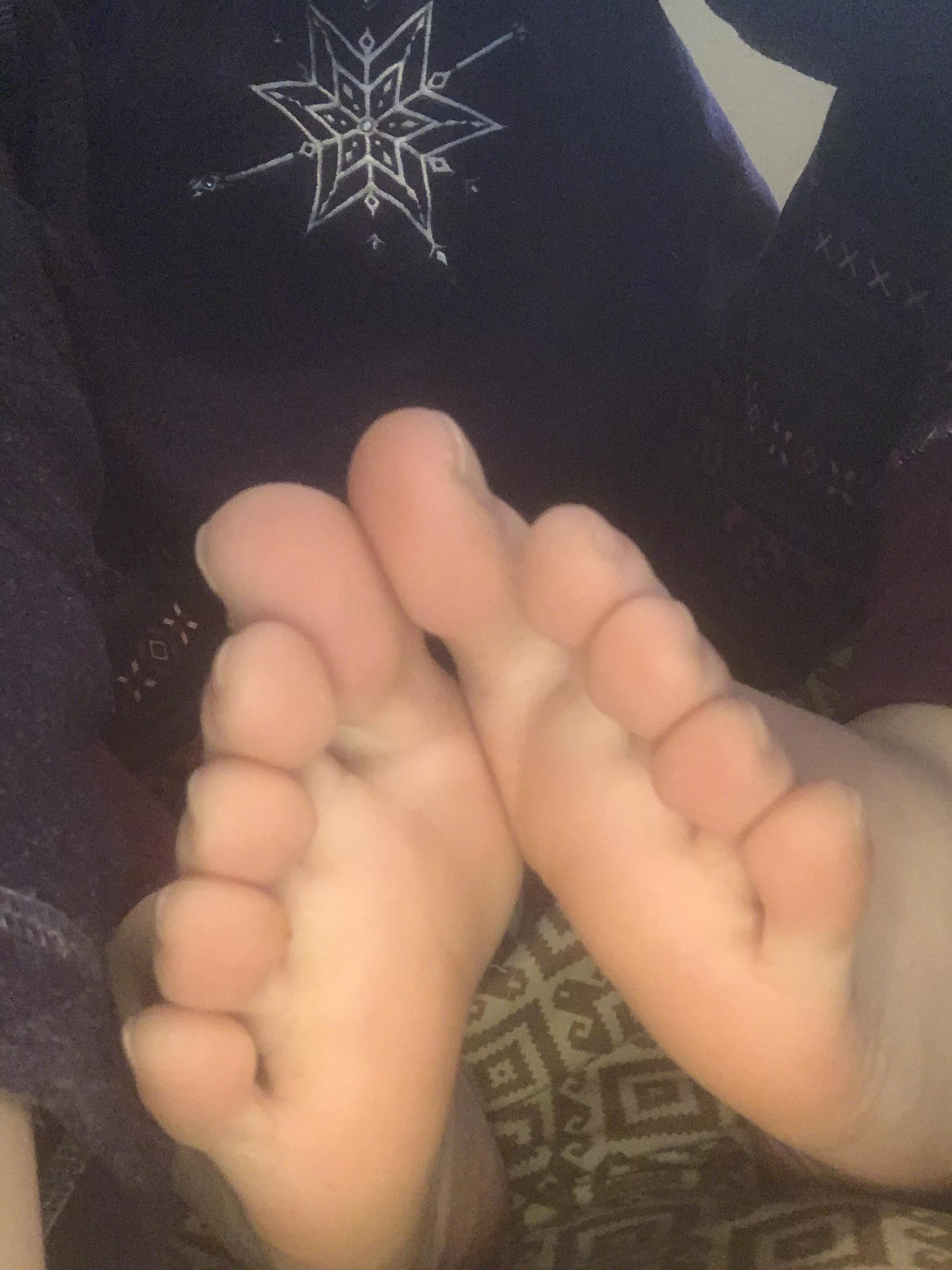 Suck my toes Suck my toes