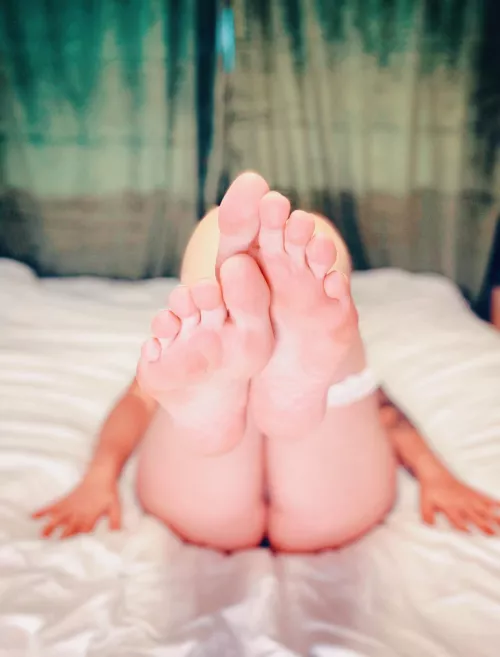 Suck my toes first