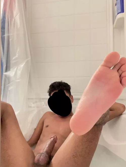 Suck my toes then suck me