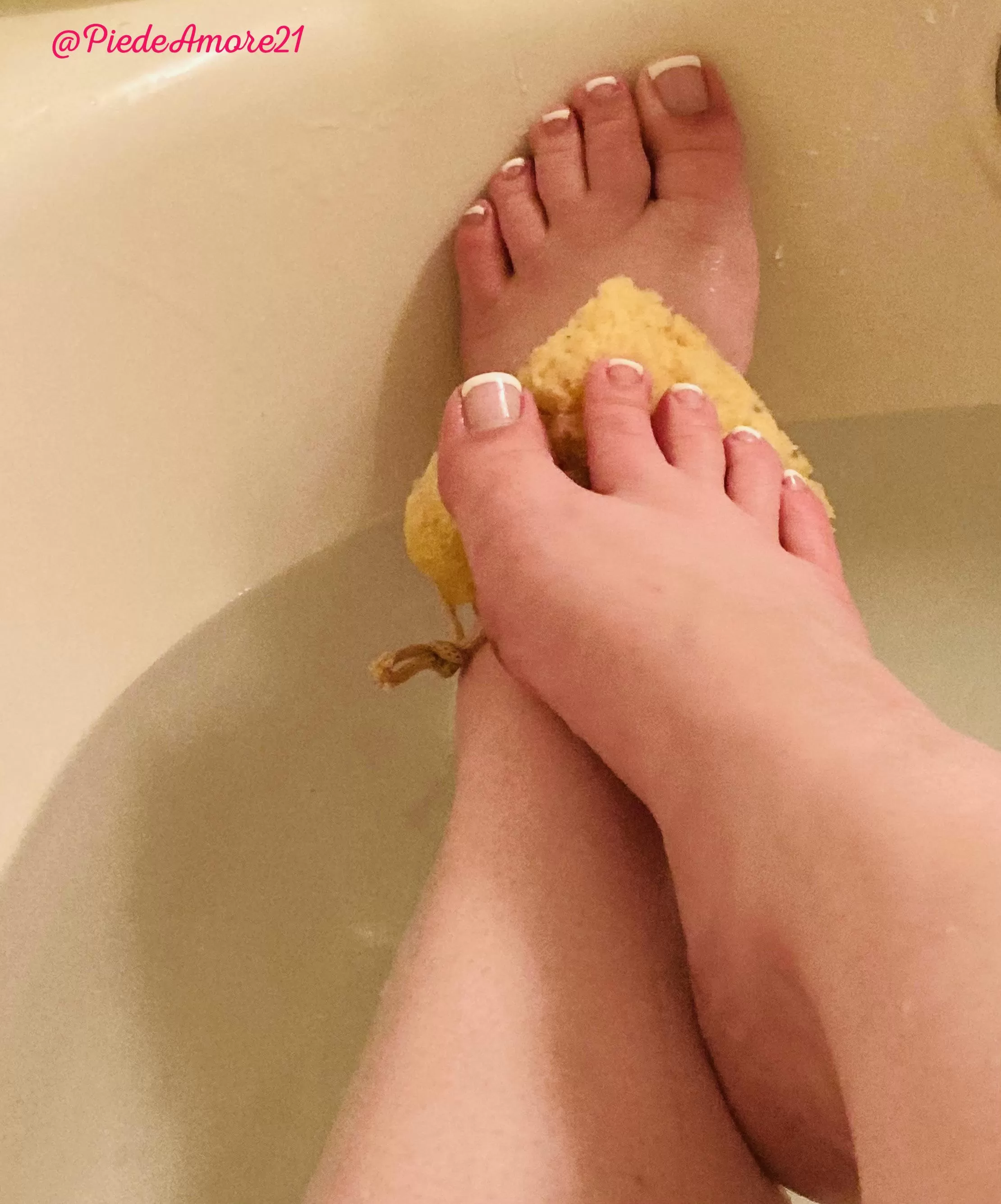 Suck on my toes π Suck on my toes π