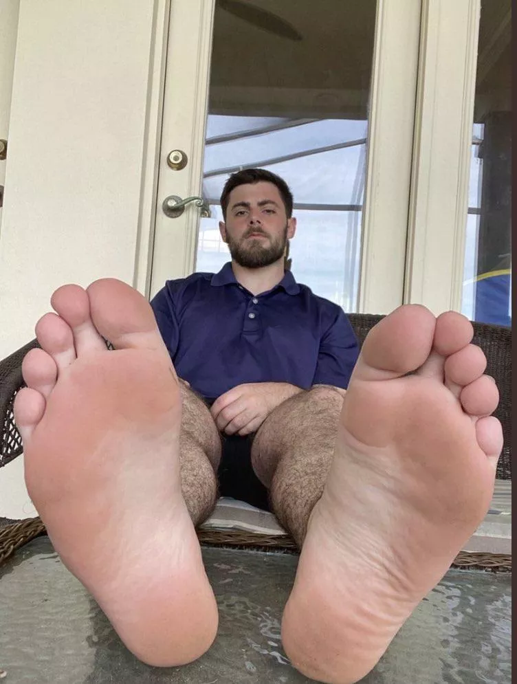 Suck on my toes until I tell you to stop