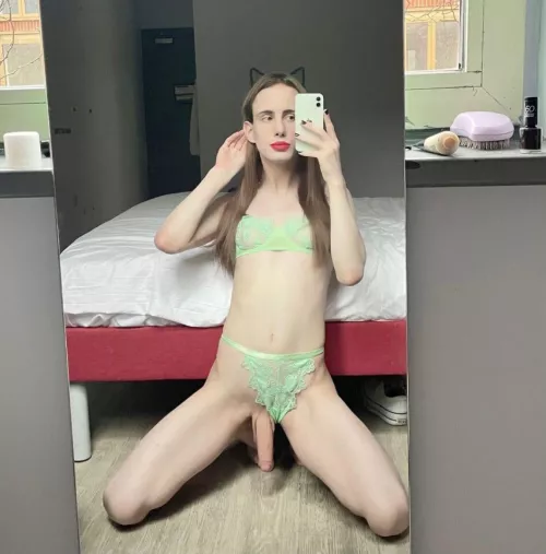 Sucking a dick a day is vital 🍌🤤