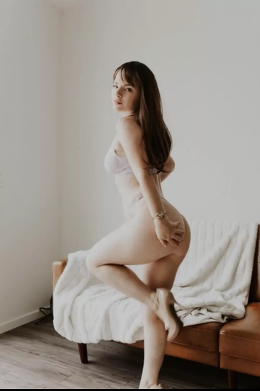 Sugar or spice? I want to treat you to something nice 😉