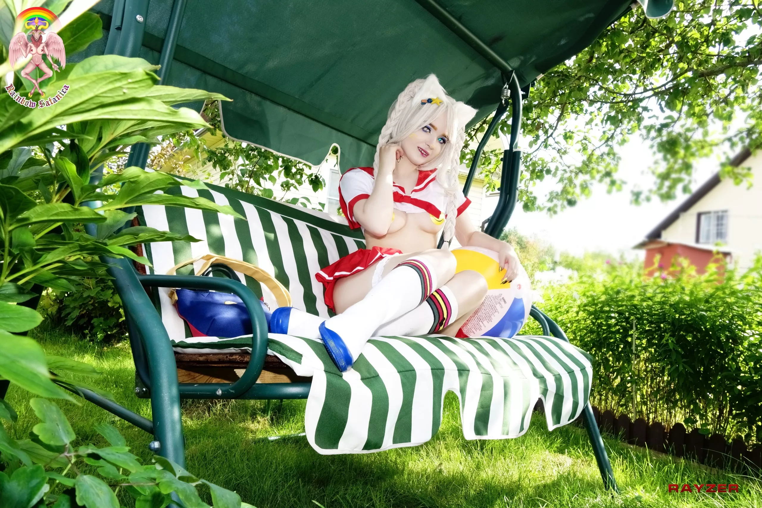 Summer vacation of a little cat 💙