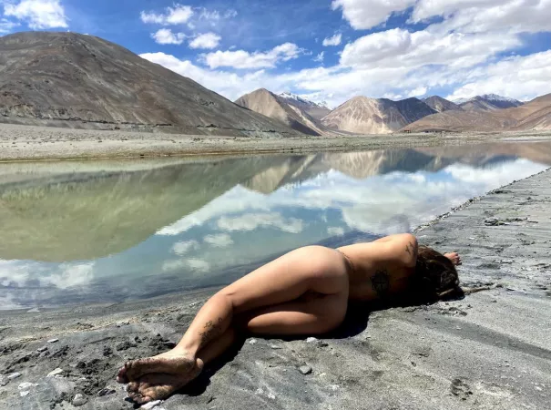 Sunbathing in the clouds 🌤 Sunbathing in the clouds 🌤