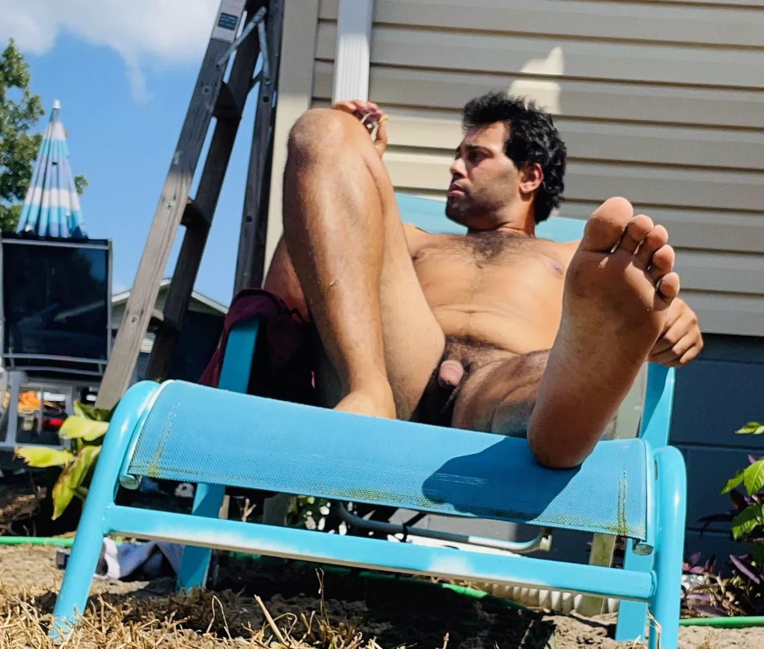 “ Sunbathing” Love your interpretation. “ Sunbathing” Love your interpretation.