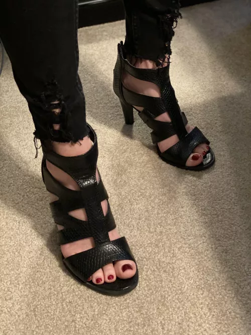 Sunday evening footwear Sunday evening footwear