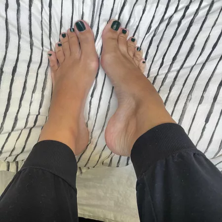 Sunday Morning Stretches 🧘🏻♀️
