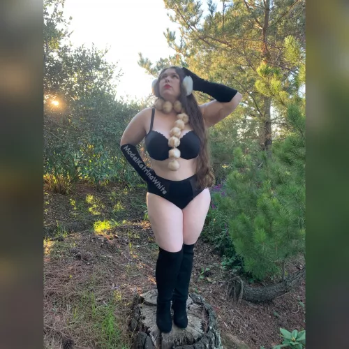 Sunset snow bunny reporting for duty!