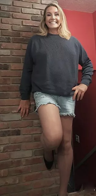 Suntan pantyhose and shorts Suntan pantyhose and shorts