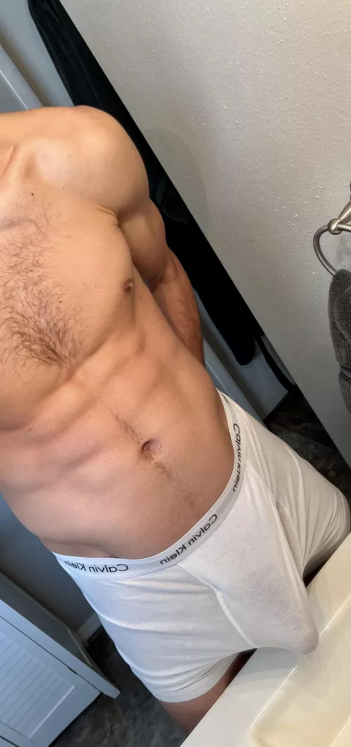 Super Bowl Bulge! Who wants to fuck at halftime?