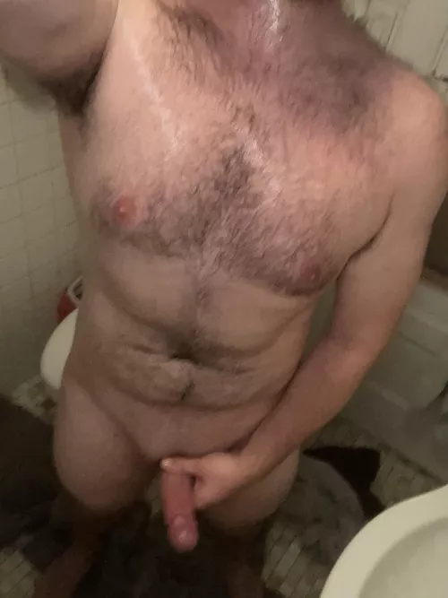Super sweaty n hard after my workout π