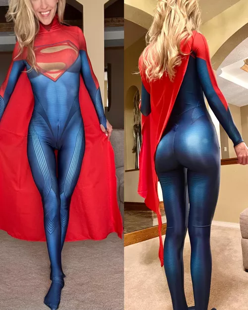 Supergirl (by petiteblondemel)