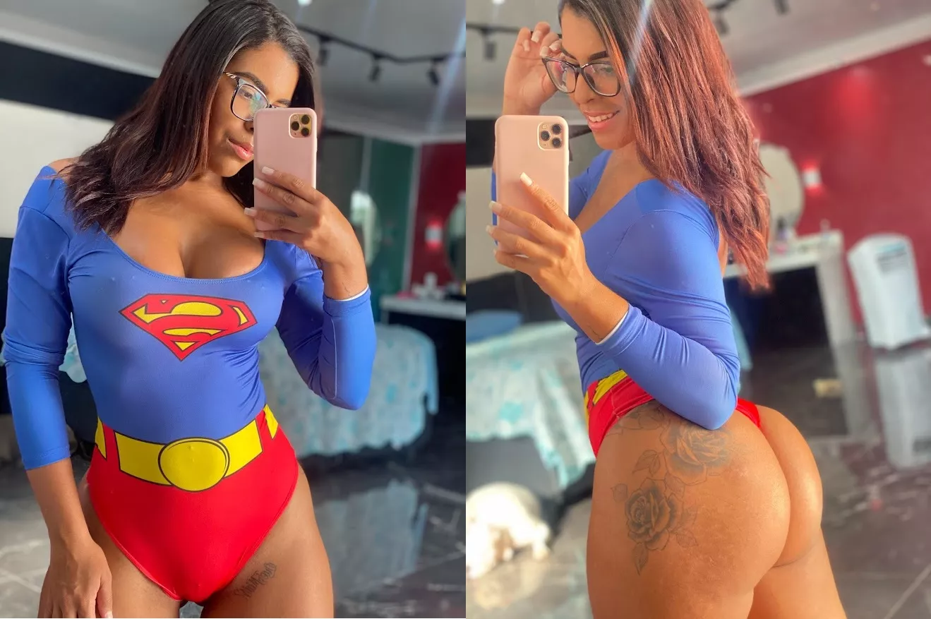 Super-Girl by Victoria Super-Girl by Victoria