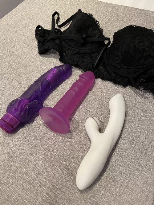 Surprise message from my Fiancée whilst I was in the Gym. It stated the address of where to meet and this picture😈