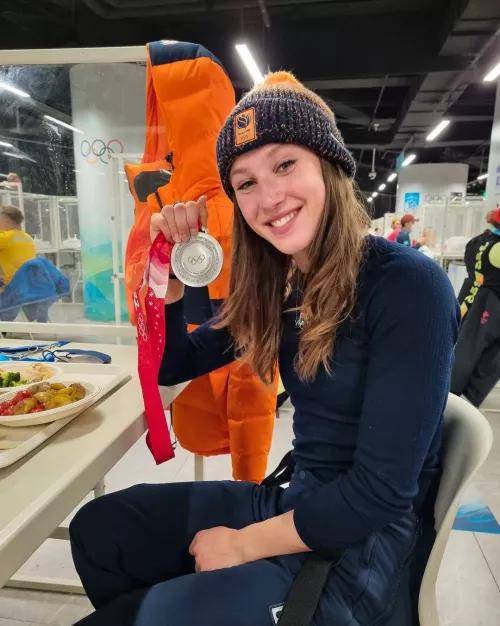 Suzanne Schulting - Dutch Speed Skater Suzanne Schulting - Dutch Speed Skater