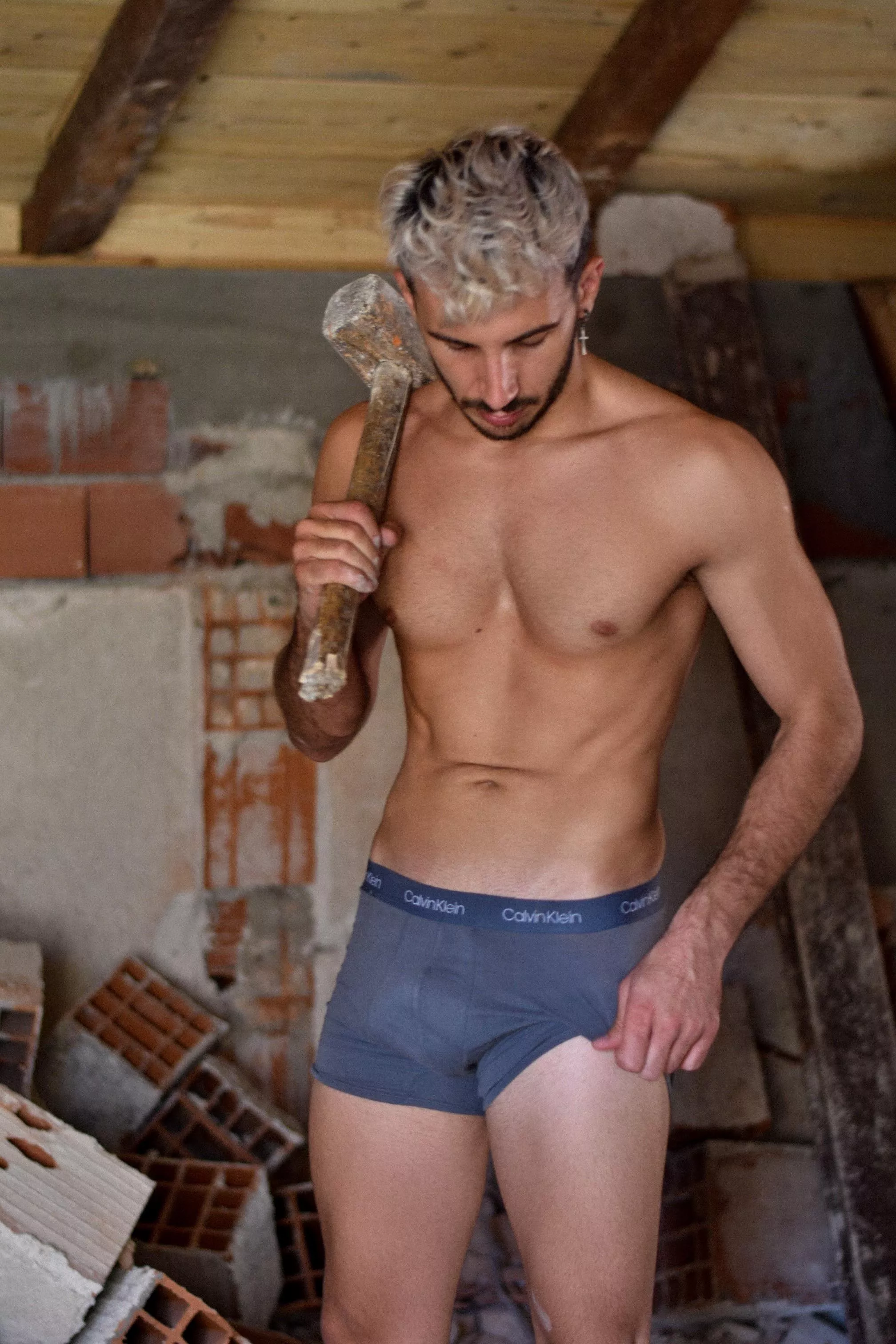 Sweaty 💦💦 Sweaty 💦💦