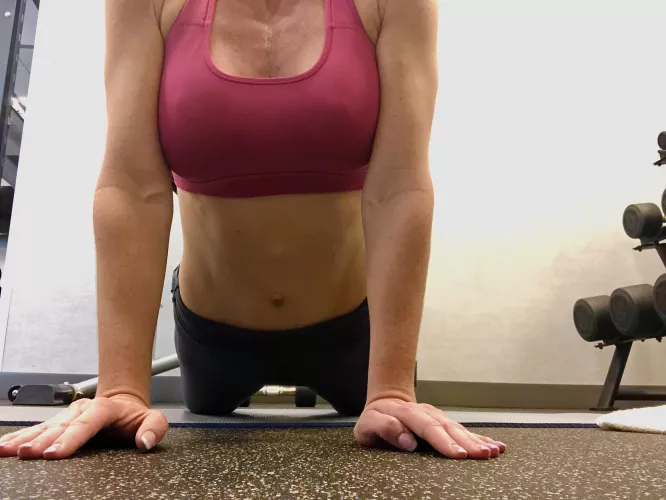 (sweaty) Baby cobra stretch