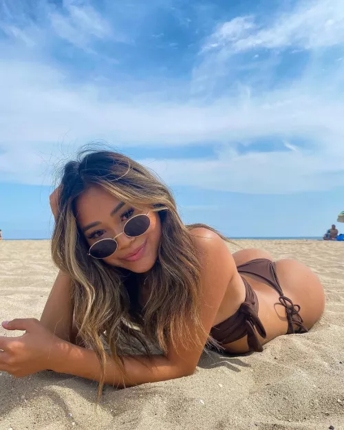 Sweet Asian Booty 🍑