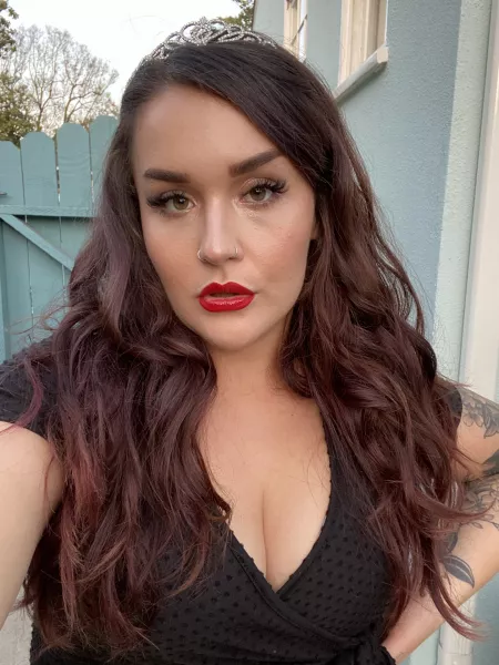 Switched up the makeup style for my birthday dinner a few weeks ago~ Switched up the makeup style for my birthday dinner a few weeks ago~
