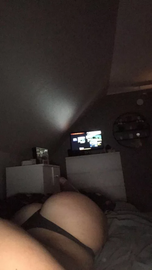 Säljer svenska tjejers nudes sjukt billigt kom PM! Säljer svenska tjejers nudes sjukt billigt kom PM!