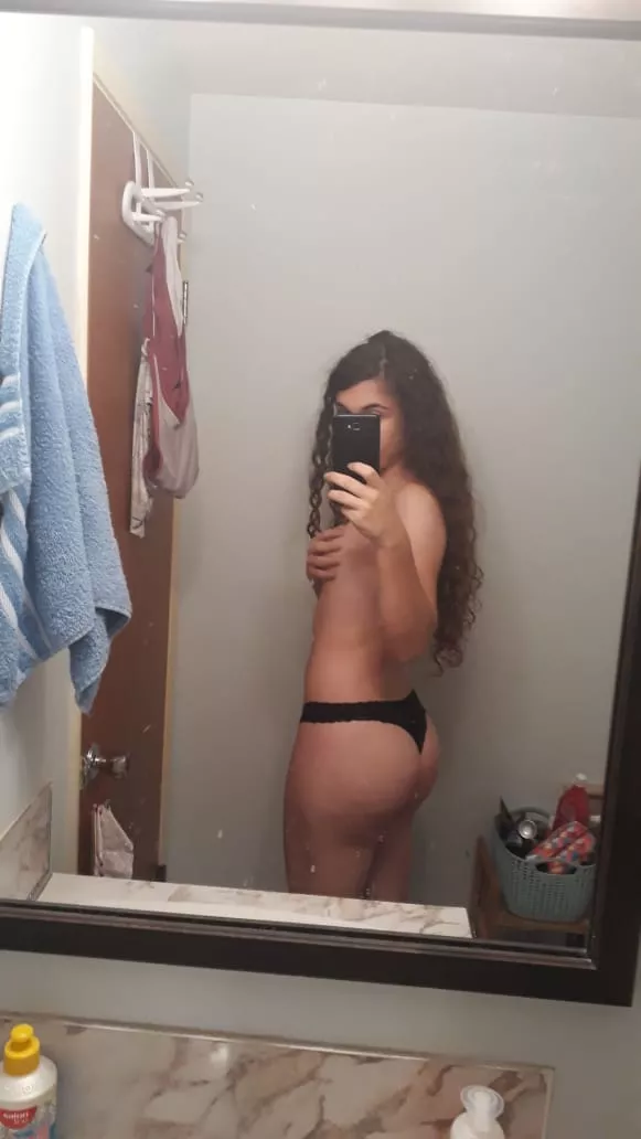 [T] unfortunately i dont have big tits :'( but i have a big b... brain :)