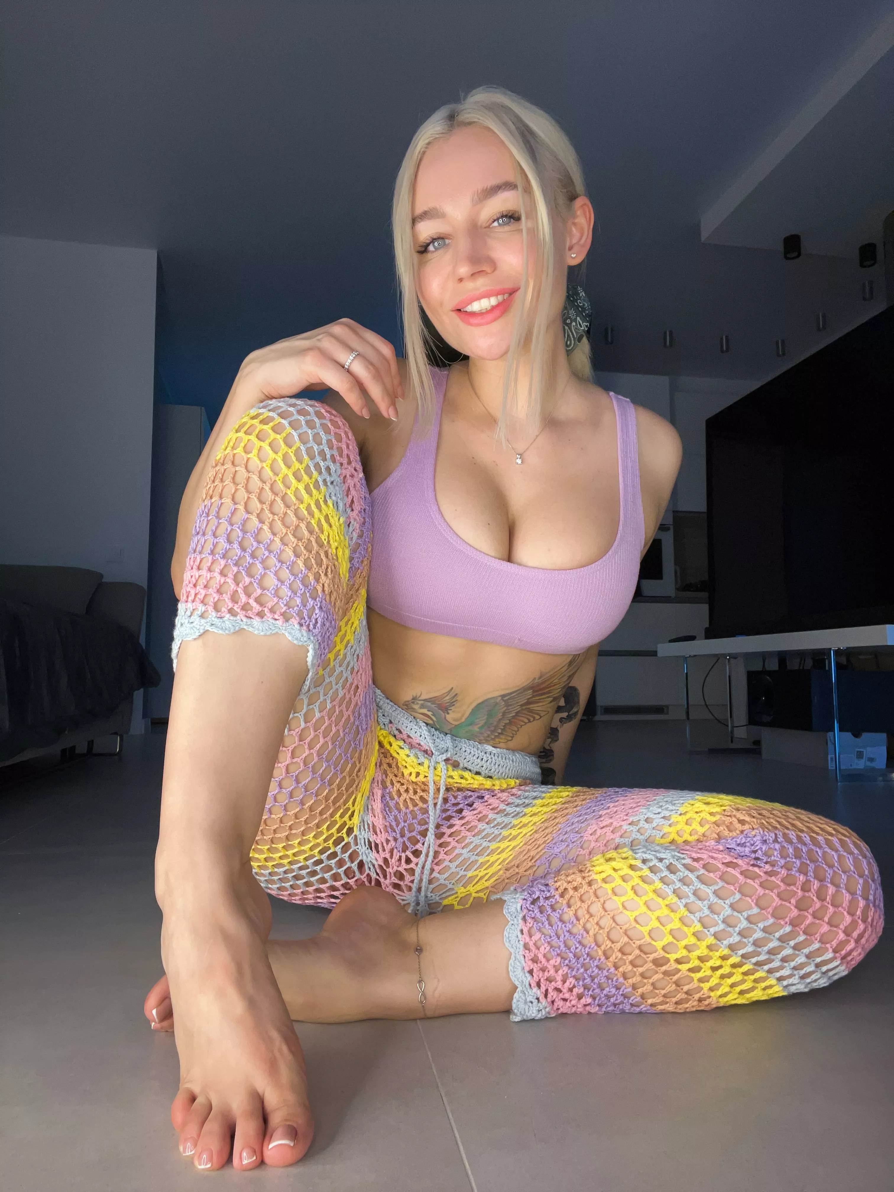 Tahe off your panties, I wanna see what you got for your little girl Tahe off your panties, I wanna see what you got for your little girl