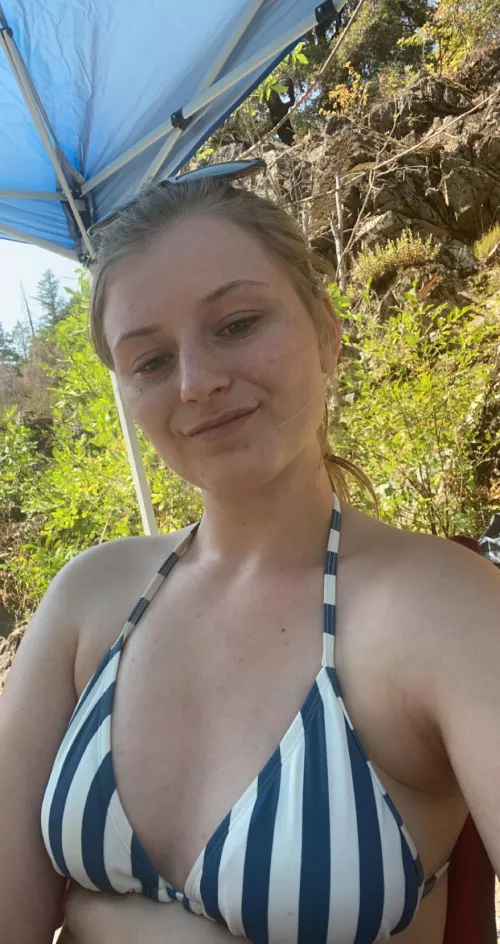 Taken but I want you to make me squirt in front of hubby 😍💦