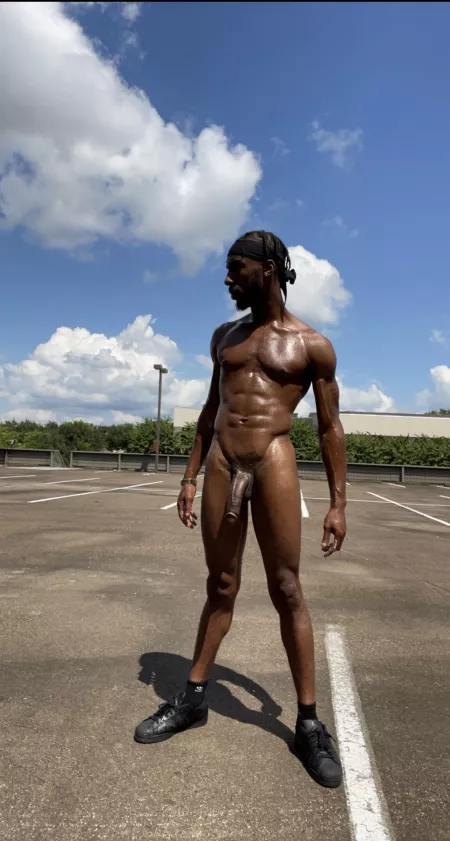 Taking dick pics in the parking lot ππ₯΅