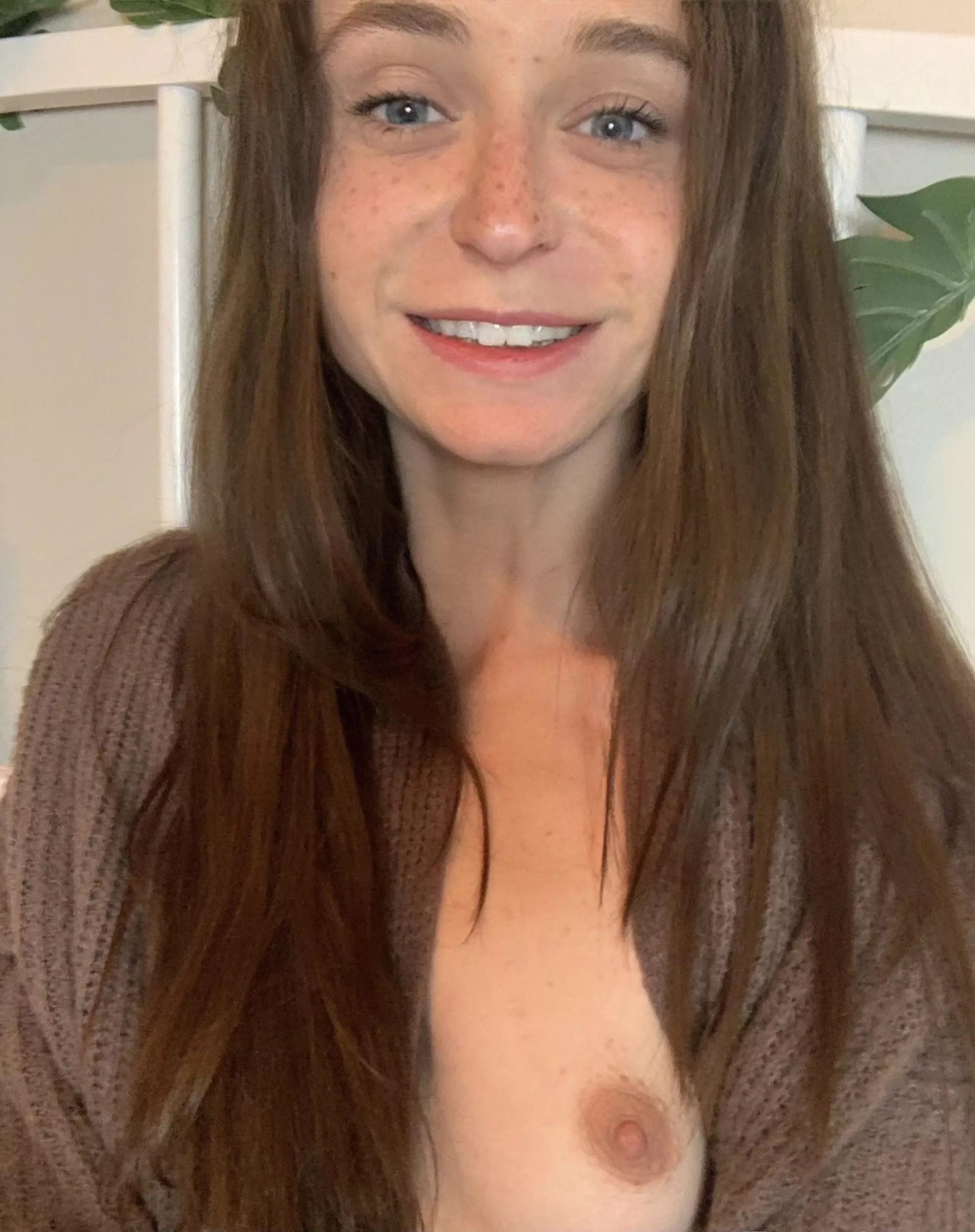 Taking nudes makes me smile :) Taking nudes makes me smile :)