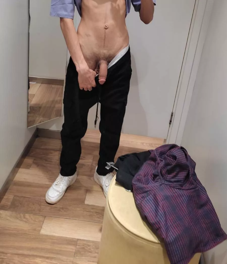 taking pics in public is fun