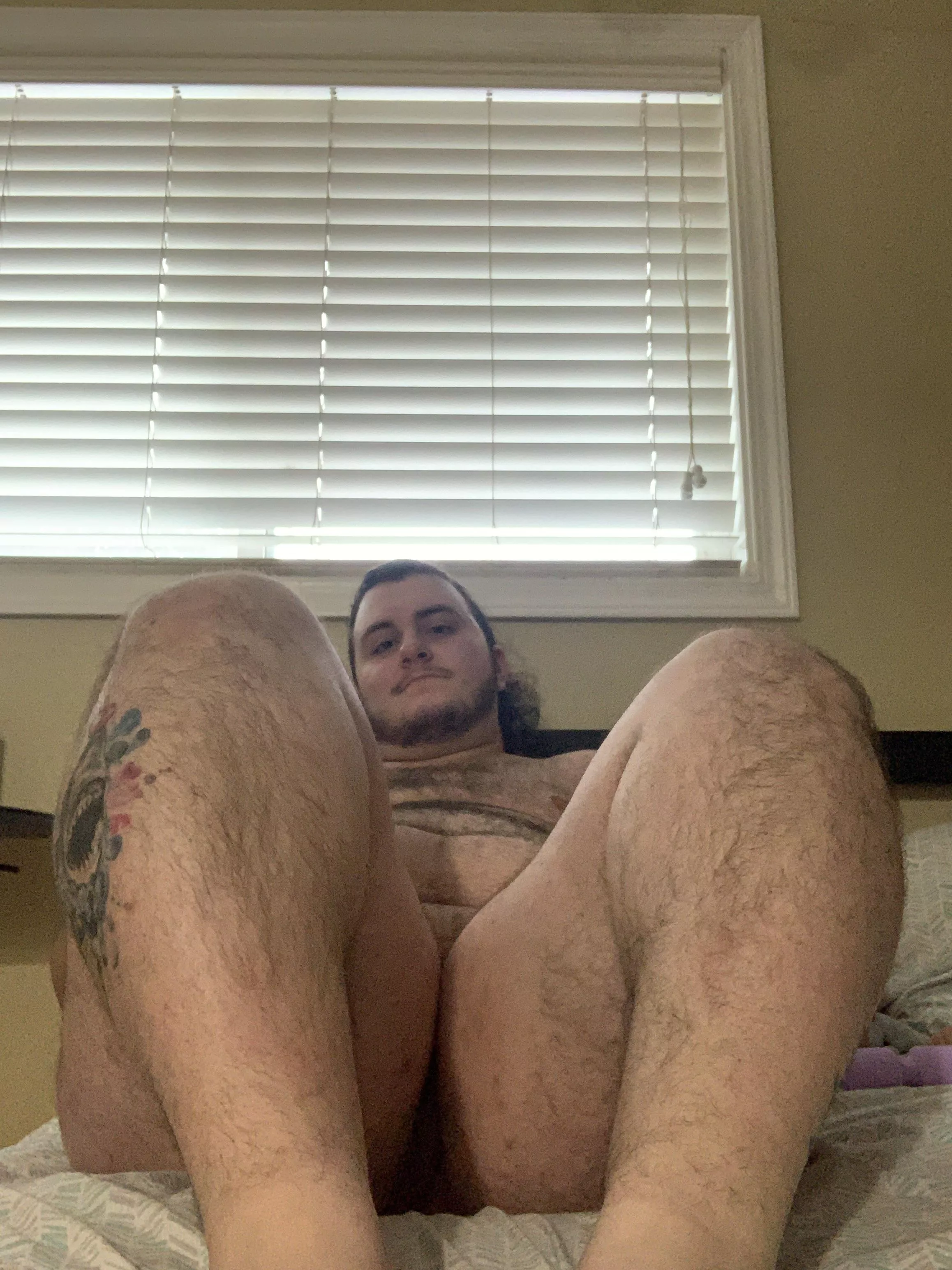 taking volunteers for Friday night Netflix n chill