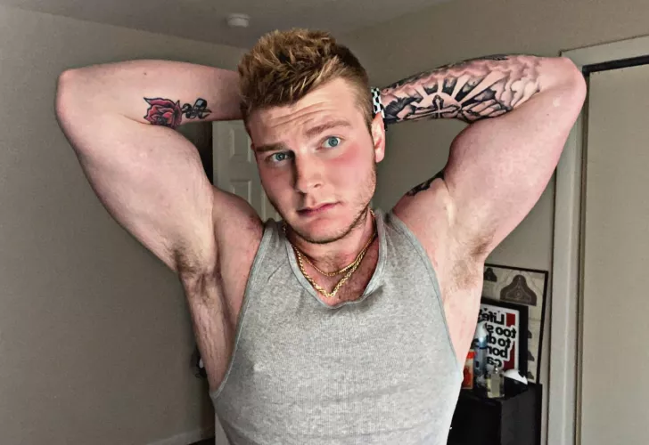 Tall Built and Tattooed 😏