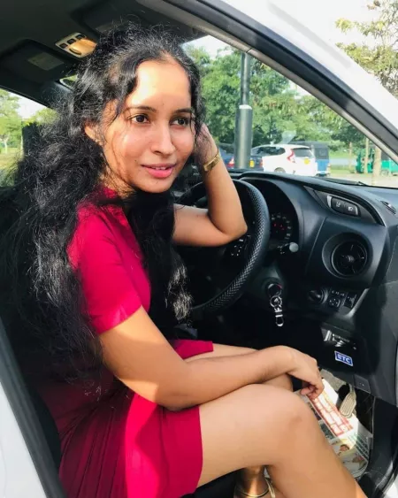 Tamil Babe goes full naked π¦π¦π¦