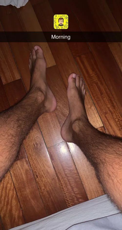 Tanned feet 😎🔥