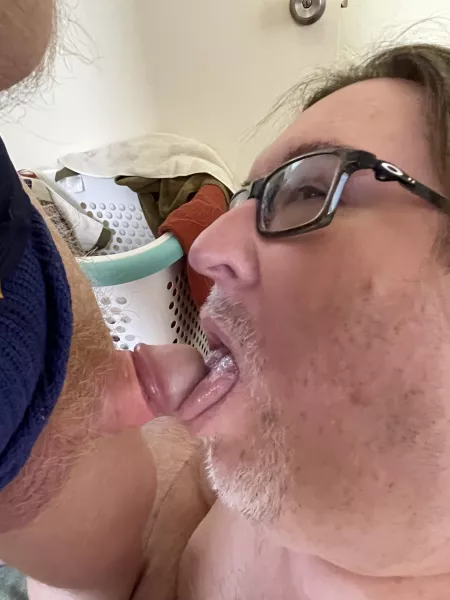 Tasting my 59 year old ginger hubbyβs cock. Tasting my 59 year old ginger hubbyβs cock.