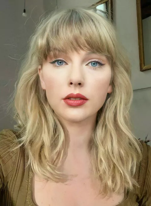 Taylor Swift face deserves to be all drenched in cum Taylor Swift face deserves to be all drenched in cum