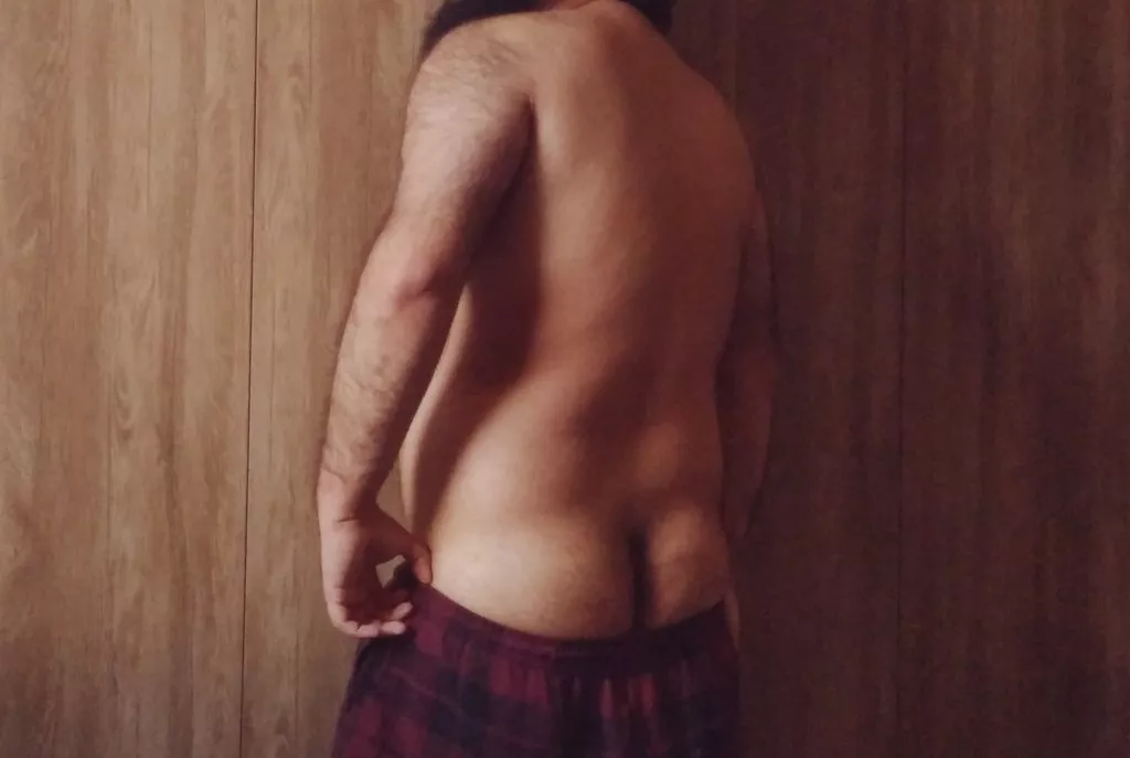 Teasing a little... First post here, hope you like it