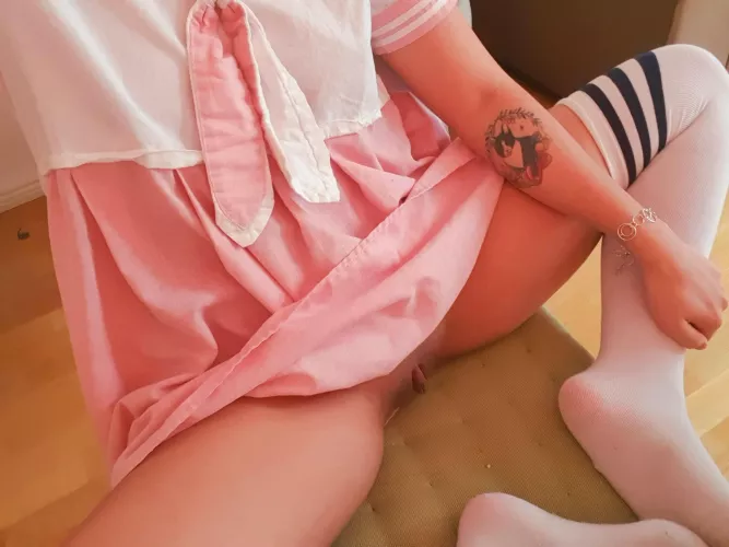 🤭 Teasing outfit of the day. Hubby gets so horny when he knew I don't wear panties under this dress 😜 cute but powerful! You probably can guess his dick is now struggling in the cage!