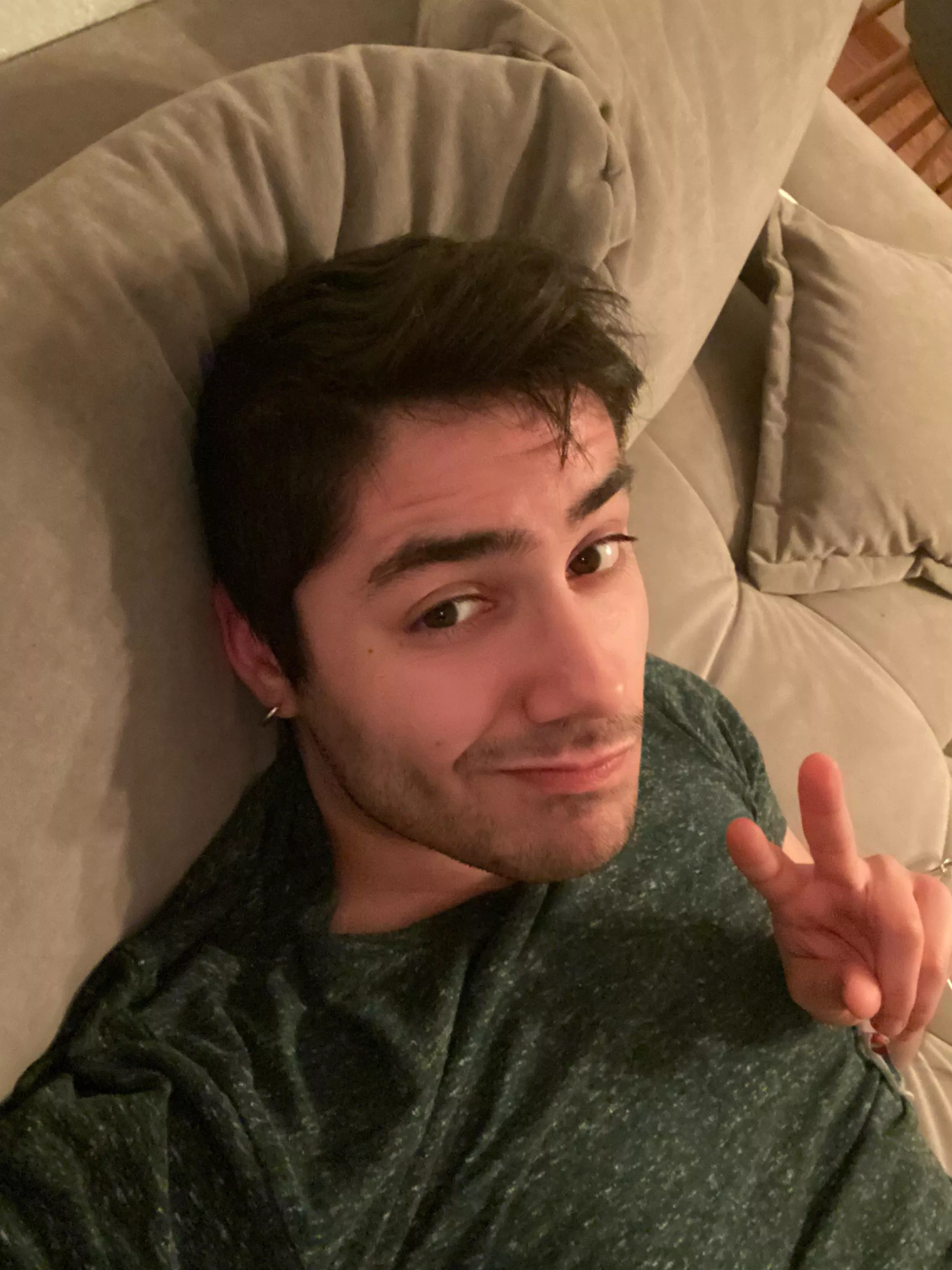 Tell me about your past experiences about long-distance relationships