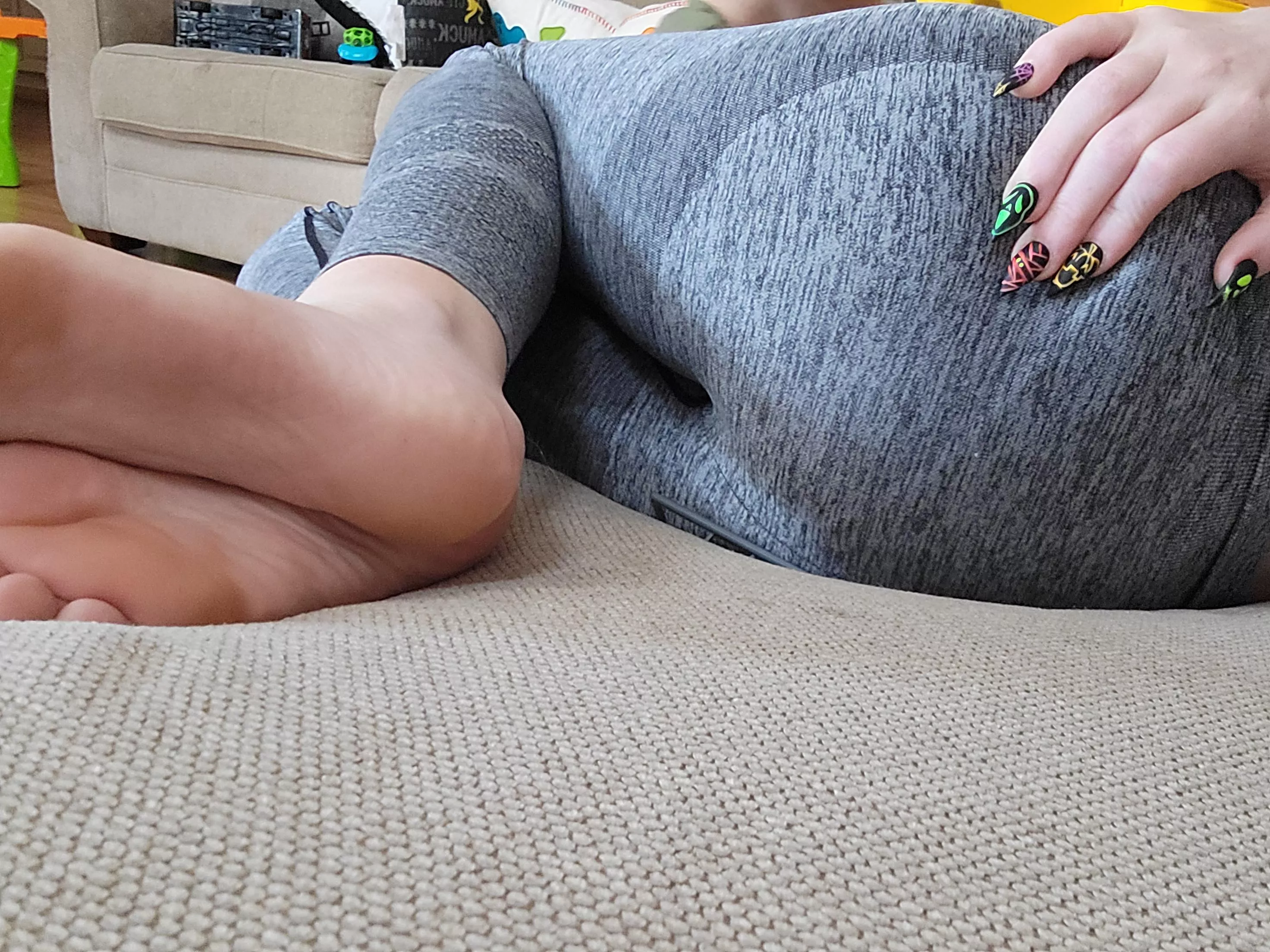 Tell me how you can be worthy enough to see it whole Tell me how you can be worthy enough to see it whole