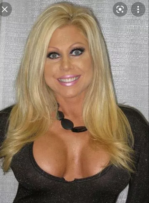 Terri and her HUGE sexy bolt ons ๐